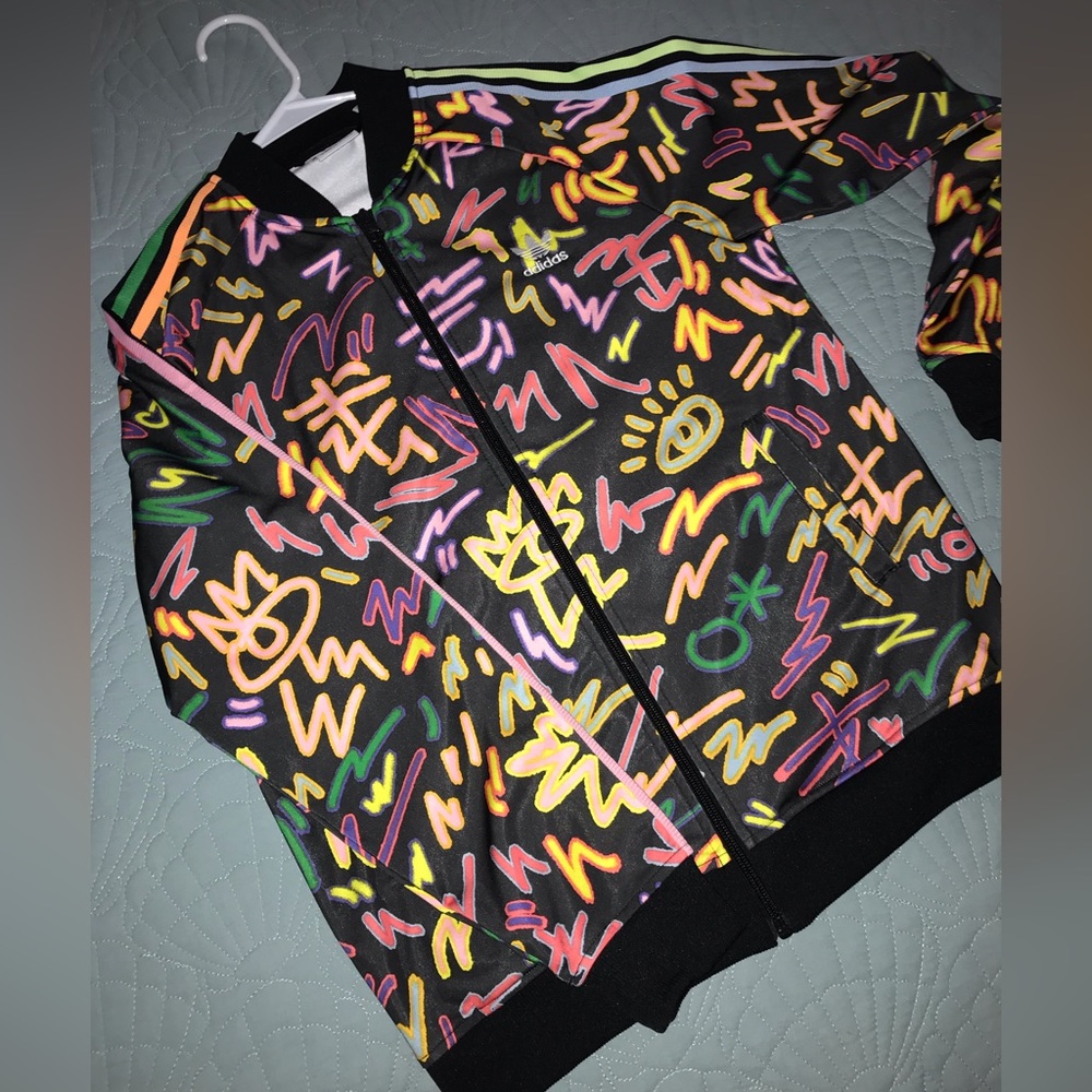 Adidas love jacket exclusive size M originals